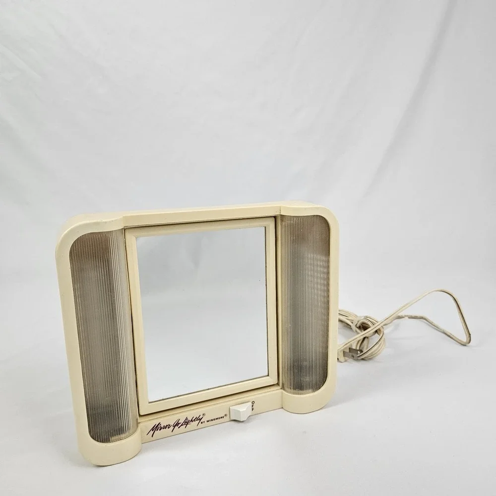 Mirror Go Lightly vintage mirror